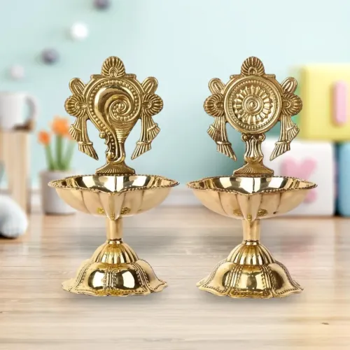 Traditional Brass Shankh Chakra Diya – South Indian Deepak Oil Lamp, Gold Finish