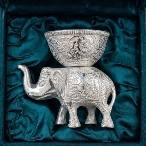 Silver Elephant Figurine Bowl, 11x12 cm, Floral Embossed