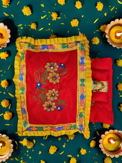 Sukh Shayan Red Bistar Set with Razai for Thakurji