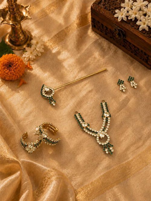 Alankrita Ratna Green 4 Pc Shringar Set for Kanha Ji