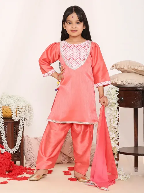 Girls Peach Silk Blend Kurti Salwar Set with Chiffon Dupatta