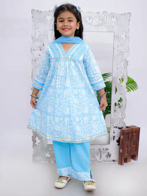 Girls Blue Floral Printed Cotton Kurti Palazzo Set with Net Dupatta