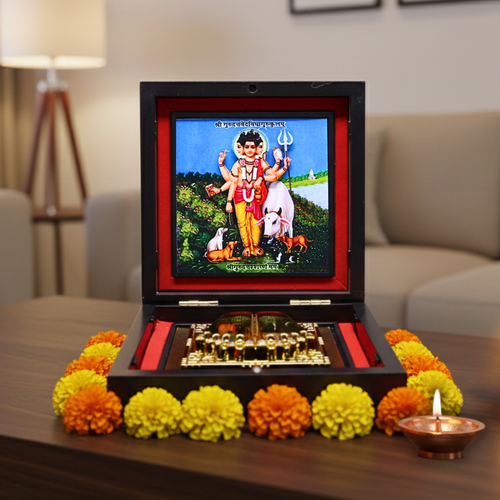 Dattaguru Dattatreya Prayer Box | Golden Plated Paduka with Divine Image | Compact Spiritual Gift 