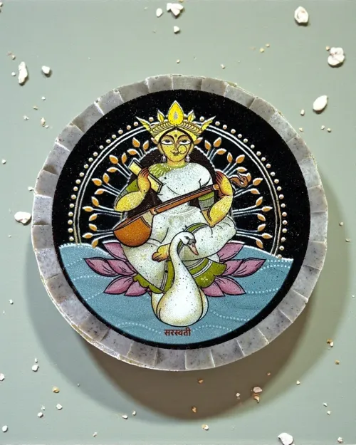Aastha Magnet Saraswati (Circle)